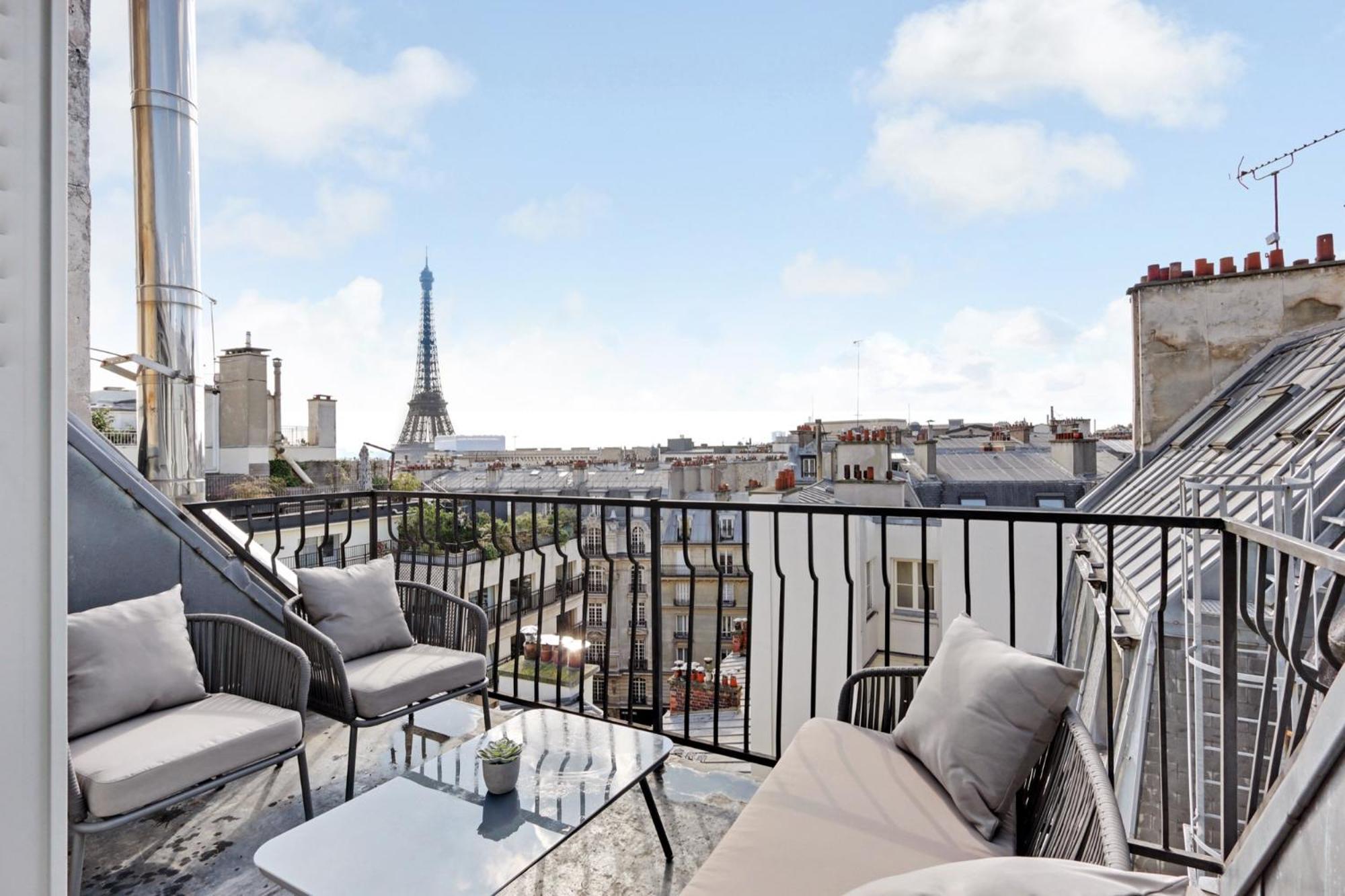 Eiffel Tower View Apartment ปารีส ภายนอก รูปภาพ