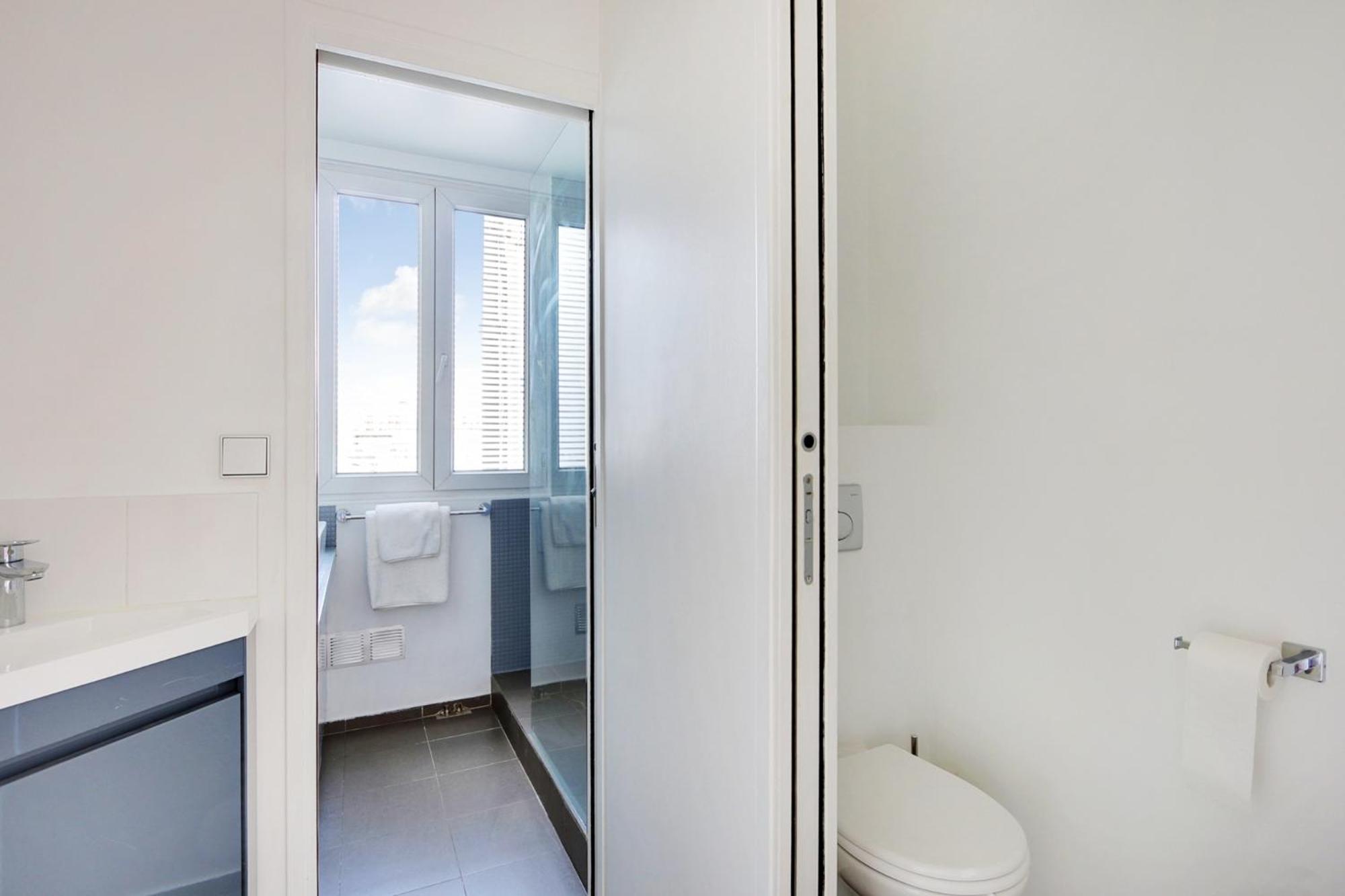 Eiffel Tower View Apartment ปารีส ภายนอก รูปภาพ