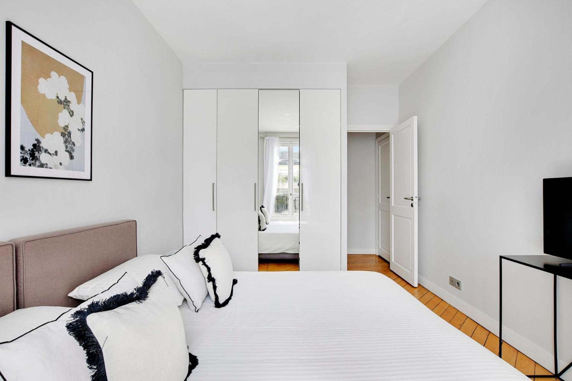 Eiffel Tower View Apartment ปารีส ภายนอก รูปภาพ