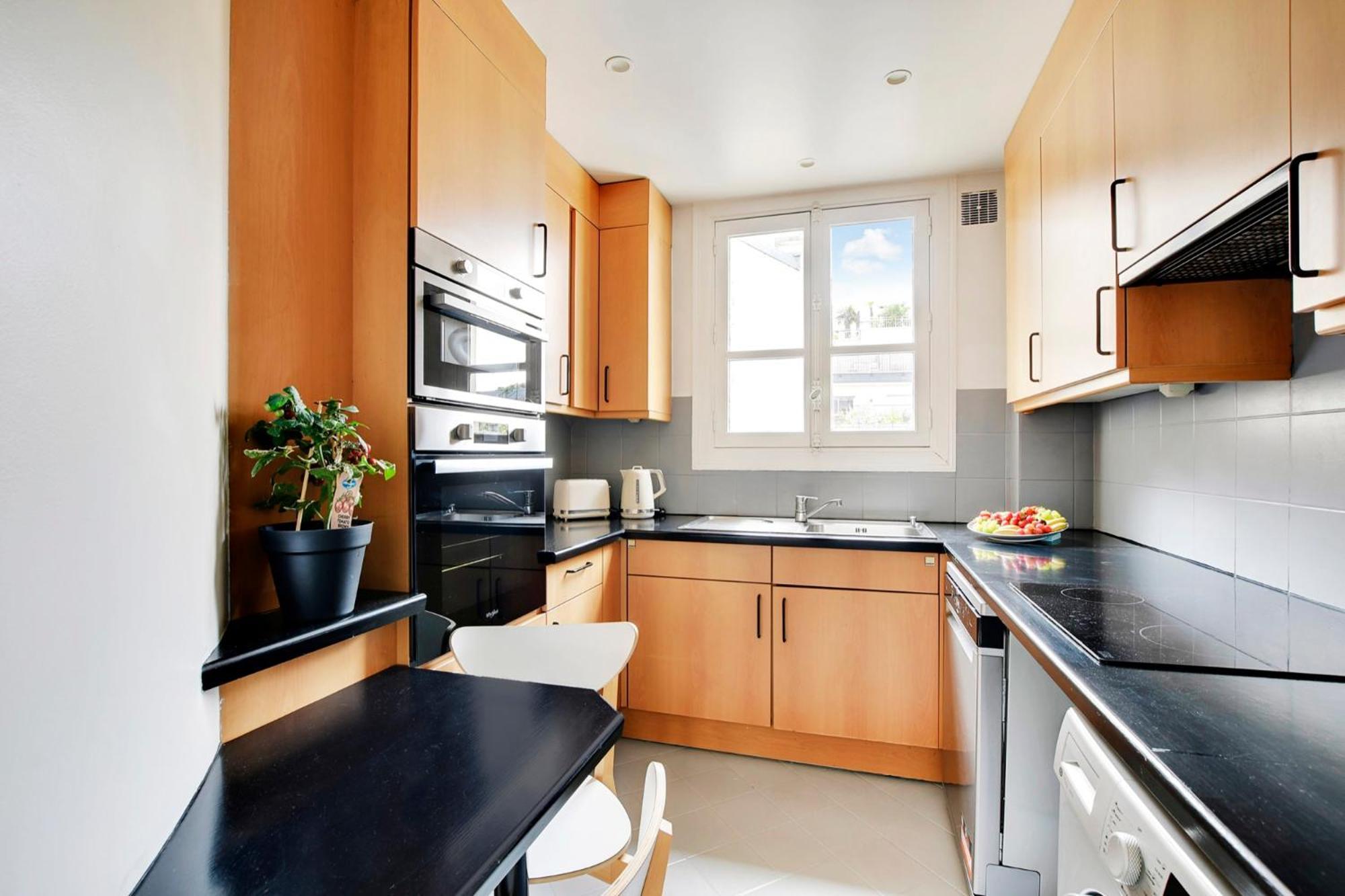 Eiffel Tower View Apartment ปารีส ภายนอก รูปภาพ